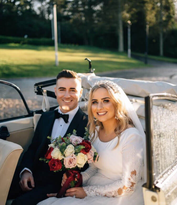 wedding-car-arrival
