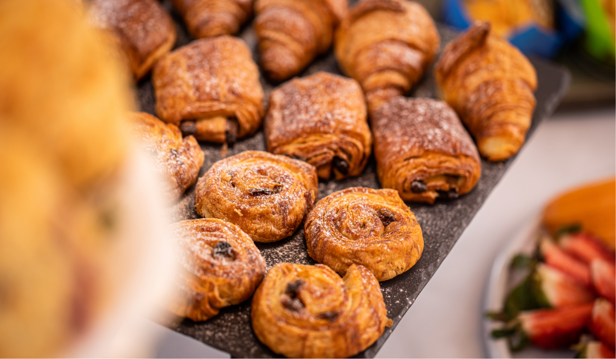 Conferences & Meetings – Dining & Hospitality@2x